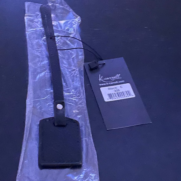 NWT “K•Carroll” Bag Tag for Monogram Letter “E” Black Bag Tag with “Tan” Letter - Picture 4 of 7